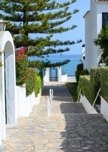 Beach Side Apartments Calahonda Sitio de Calahonda Eksteriør billede
