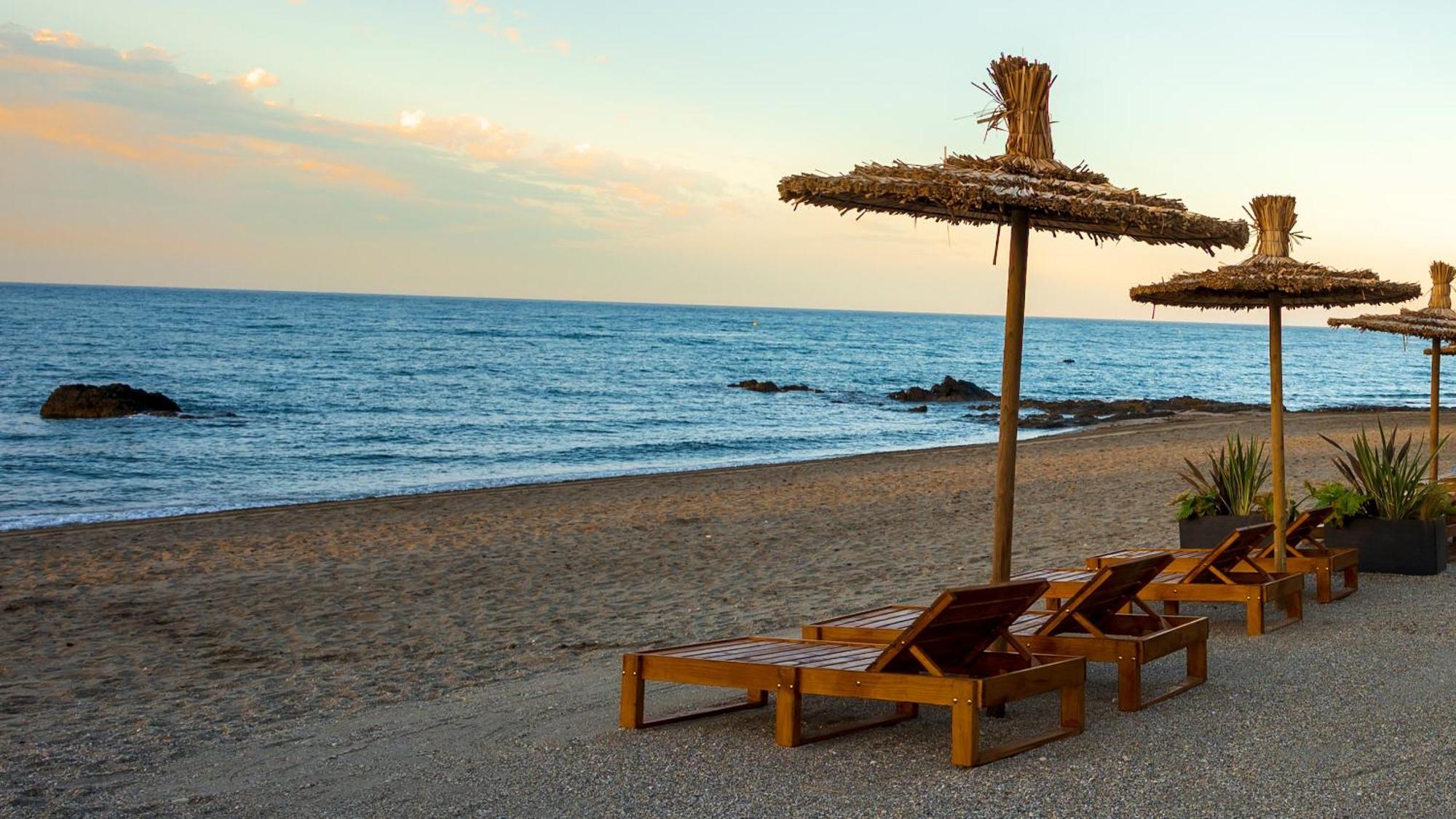 Beach Side Apartments Calahonda Sitio de Calahonda Eksteriør billede